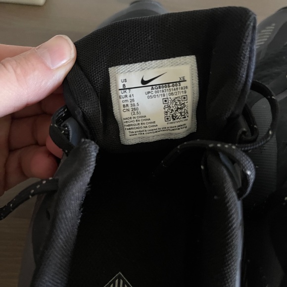 Barely worn Nike size 8 zoom air - Picture 3 of 6
